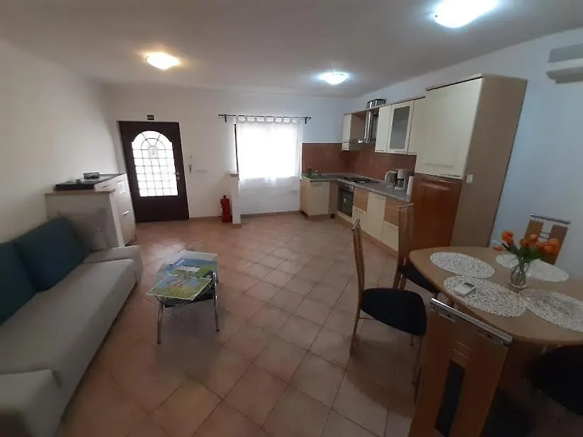 Apartmani Delas Pjescana Uvala Apartment