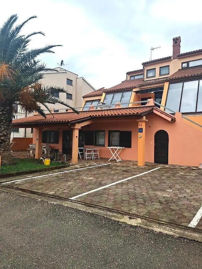 Apartmani Delas Pjescana Uvala Apartment